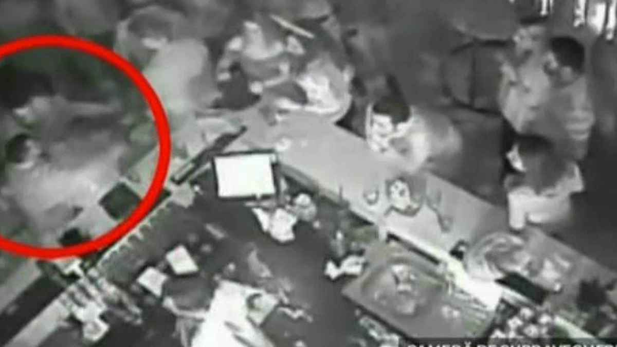 Imagini Teribile Intr Un Bar Din Pitesti Ringul De Dans S A Transformat In Unul De Box S Au Luat Spp Istii De Noi Stirile Kanal D stirile kanal d