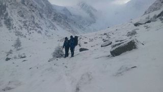 Continua cautarile celor doi frati disparuti de cinci zile in Muntii Fagaras