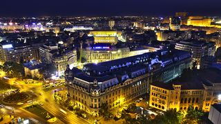 Un scriitor american, fascinat de energia Bucurestiului: "Este musculos si lacom. La inceput nu prea te incanta. Dar, la o privire mai atenta, isi dezvaluie farmecul"