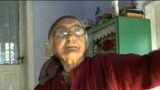 Doi batrani din Neamt au fost talhariti de un grup de infractori! Cum au reusit hotii sa ii lase pe cei doi pensionari fara agoniseala de o viata