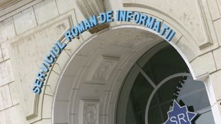 Doi angajati SRI au fost sanctionati dupa ce Ioan Becali a trecut prin filtrul de protocol