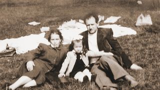 Marin Ceausescu si familia lui