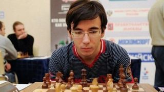 Un campion la sah in varsta de 20 de ani a murit dupa ce a cazut de la etajul 12 al unei cladiri