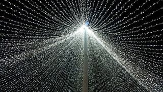 Primaria Vaslui plateste 350.000 de lei pentru instalatiile de iluminat festiv de sarbatori