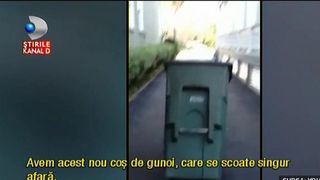 Constantenii viseaza la cosuri de gunoi care sa iti ia resturile direct din maini. Expozitia de pubele le-a starnit imaginatia oamenilor
