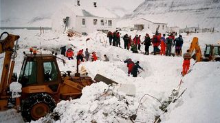 Asta e cea mai mare tragedie montana din Romania. 23 de oameni au fost ucisi intr-o avalansa la Balea Lac. Totul s-a petrecut in cateva secunde