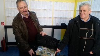 Patru romani din Caransebes au dat lovitura la jocuri de noroc. Au pariat cativa zeci de lei si au castigat 7 miliarde