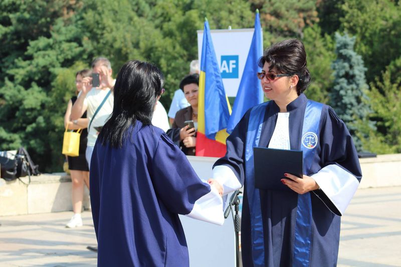 Fosta judecatoare a depus din nou juramantul in luna septembrie