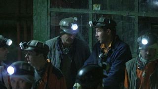 Proteste in Valea Jiului. Peste 350 de mineri de la Paroseni si Uricani s-au blocat in subteran. In urma manifestiatiilor, minerii si-au primit salariile | UPDATE