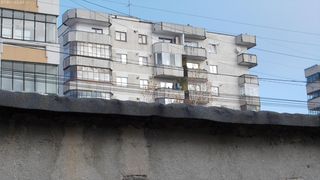 Un clujean si-a transformat garajul in afumatoare pentru carnati! El a fost reclamat de vecini si amendat cu 2.000 de lei!