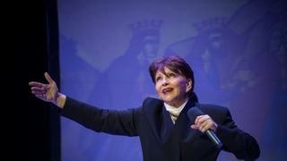 Drama continua pentru Dida Dragan! Ajunsa la 70 de ani, cantareata se bate prin tribunale cu o banca de la care a imprumutat jumatate de milion de euro!