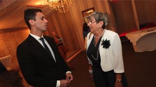 Mama lui Mircea Badea, reactie nervoasa dupa alegeri: "ISU ar trebui sa poata descarcera si inteligenta!"