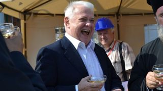 Sotia lui Viorel Hrebenciuc a castigat 12483 de lei pe luna ca angajata la Nucleara Electrica!