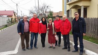 Tatal Corinei i-a facut campanie in Voluntari