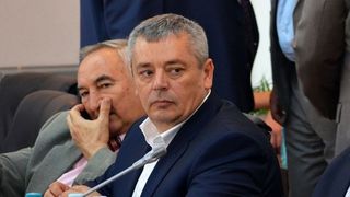 Tatal Ionelei, Dumitru Dobrica