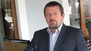 Tatal Ioanei e consilier la Arad