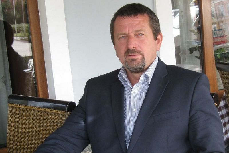 Tatal Ioanei e consilier la Arad