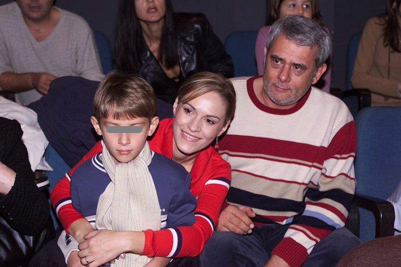 Gabriela si regretatul Rasvan Firea, alaturi de fiul lor, Tudor