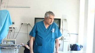 Zeci de noi plangeri de la persoane operate de medicul Gheorghe Burnei, primite de procurori in ultimele zile: "Lumea a &icirc;nceput sa vorbeasca"