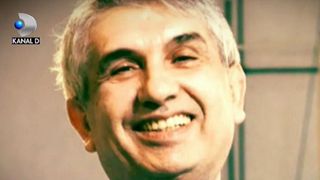 Inca un fost pacient al medicului Burnei a depus plangere la Parchet. In carje, barbatul face marturii cutremuratoare: "Mi-a blocat gleznele"