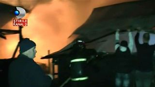 Stirile KanalD de la ora 12:00 Flacarile violente le-au luat tot ce avea. O familie din Neamt a ramas pe drumuri, in prag de sarbatori