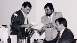 Regretatul Dumitru Sechelariu a fost la un pas sa-l debuteze pe pugilistul Francisc Vastag in prima liga la fotbal!