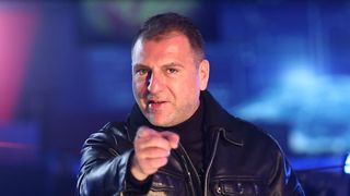 Christian Sabbagh - urare din suflet pentru cititorii site-ului nostru! Prezentatorul Stirilor Kanal D va someaza: "Aveti grija de dumneavoastra!"