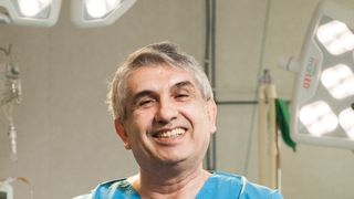 Profesorul Burnei e acuzat ca a lasat-o pe Amira invalida