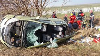 Accident grav pe Autostrada Soarelui. Un copil de 13 ani a fost preluat de un elicopter SMURD
