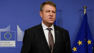 Refuzul lui Klaus Iohannis de a o numi premier pe Sevil Shhaideh poate duce la declansarea procedurii de suspendare a presedintelui - Cine emite aceasta ipoteza