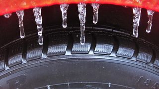 Avertisment pentru toti soferii. In Bucuresti se poate produce fenomenul "freezing rain"