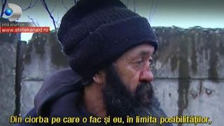 Sta flamand zile la rand ca sa nu rabde de foame cainii pe care ii ingrijeste cu atata dragoste. Povestea cutremuratoare a lui Nea Telu