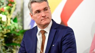 Dragos Pislaru, actualul ministru al Muncii, spune ca alocatiile pentru copiii din familiile nevoiase pot creste daca cei cu venituri peste medie renunta la ele