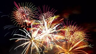 Focurile de artificii au costat zeci de mii de euro