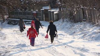 Scolile si gradinitele din judetele Buzau, Vrancea, Ialomita, Constanta, Tulcea si Dolj, inchise luni si marti