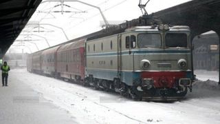 CFR anunta ca 80 de trenuri sunt anulate miercuri in sudul si estul tarii, iar altele vor avea intarzieri. Vezi aici lista trenurilor anulate