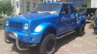 Studentii Facultatii de Mecanica din Iasi vor sa reinvie celebrul ARO: "Dorinta mea de acum este sa o omologam, sa mergem cu ea pe strada, cu numere romanesti"