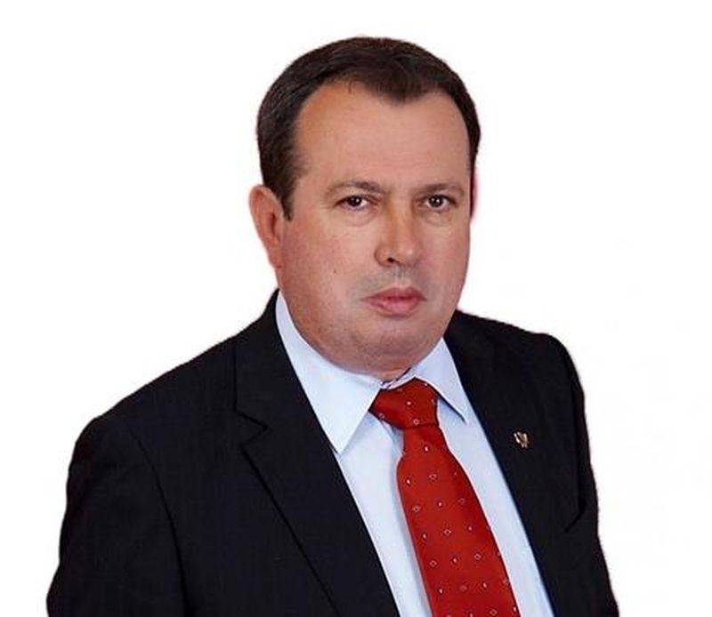 Fostul senator Valer Marian a stat de vorba cu paritnii generalului