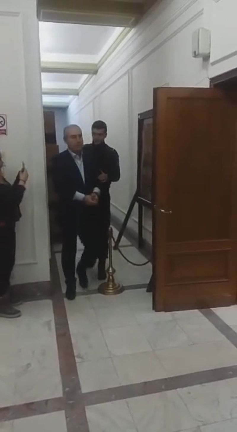 Afaceristul, slab si tras la fata