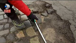 Miss groapa din Capitala. In ce cartier gasim cel mai mare crater? Atentie, niciuna din gropi nu va fi asfaltata pana la primavara, spun autoritatile