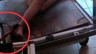 Imaginile groazei la Centru de Boli Psihice Maciuca! Pacientii sunt legati cu chingi de paturi si de banci