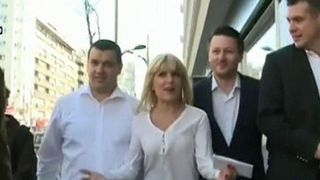 Cat de bogata este tanara blonda care i-a calcat pe urme Elenei Udrea la Ministerul Turismului. Are bijuterii de zeci de mii de euro si masina de lux