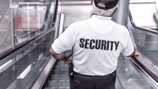 Alarma falsa cu bomba, intr-un mall din Cluj-Napoca. Cateva zeci de persoane au fost evacuate