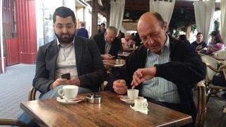 Fostul purtator de cuvant al lui Traian Basescu este si voluntar SMURD! Uite-l pe Bogdan Oprea in uniforma de salvator