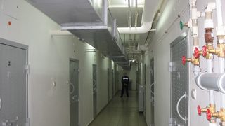 Imagini cu sobolani pe holurile Centrului de Arest Preventiv Dolj, postate pe internet de sindicalisti din IPJ