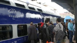 Elevii vor calatori gratuit cu trenul incepand de miercuri