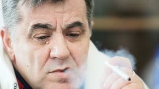 "Ucigasul de pe balta", asa cum este cunoscut Alex Radulescu dupa ce a omorat un tanar, este asteptat acasa de sotia lui! Vezi cum arata consoarta afaceristului condamnat la 23 de ani de detentie