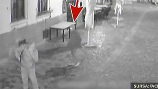 I-au dat cu spray paralizant in ochi, apoi l-au talharit. Totul s-a intamplat in miez de noapte, la Cluj, pentru 60 de lei