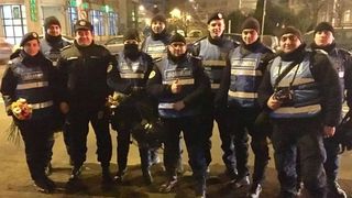 Jandarmii din Cluj, emotionati de proteste: "Am asteptat 12 ani ca lumea sa strige "Jandarmeria, jos palaria"! Va multumesc!&rdquo;