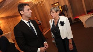 Mama lui Mircea Badea a sustinut mitingul de la Cotroceni: "Sunt foarte mandra de inteligenta si verticalitatea copiilor mei!"